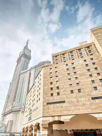 10-night-5-star-calgary-umrah-package