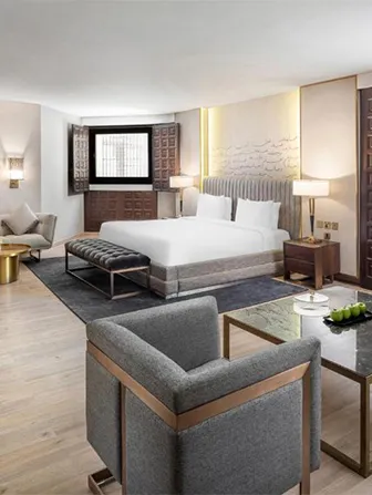 10 Nights 5 Star Vancouver Umrah Package