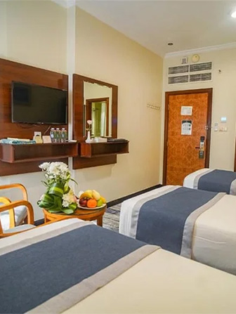 5-nights-4-star-december-umrah-packages