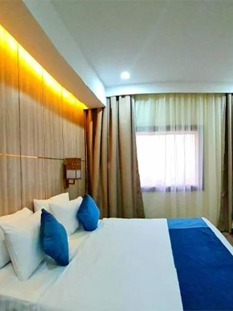 7-nights-4-star-deluxe-december-umrah-packages